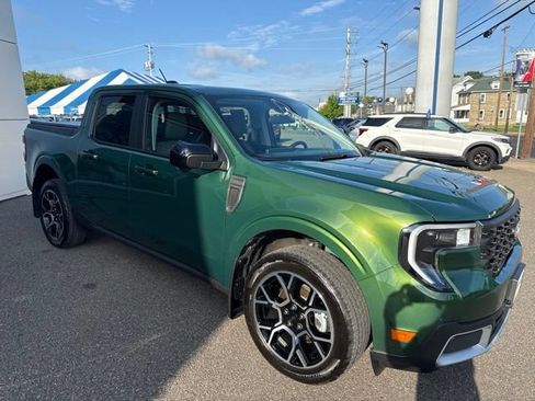 Used 2025 Ford Maverick Lariat w/ 4K Tow Package AWD/4WD image 4