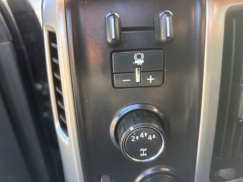 Used 2019 GMC Sierra 3500 SLE w/ SLE Preferred Package image 13