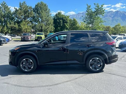 Used 2025 Nissan Rogue SV AWD/4WD image 7