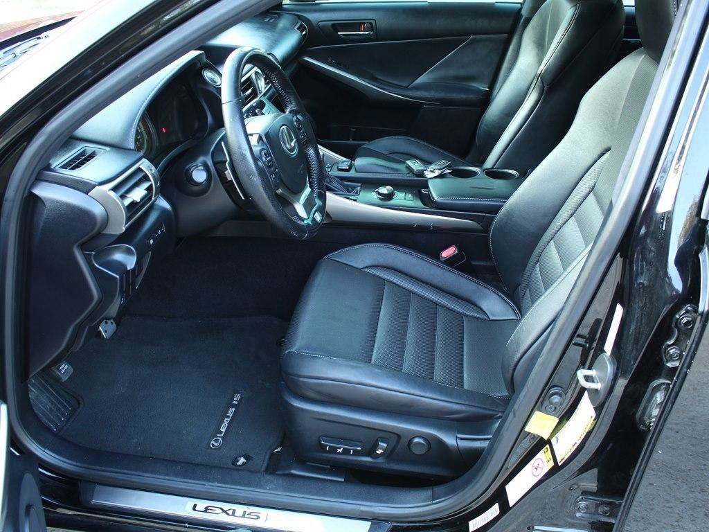 Used 2016 Lexus IS 200t w/ F Sport Package RWD image 16