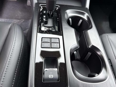 New 2026 Subaru Outback Premium AWD/4WD image 32