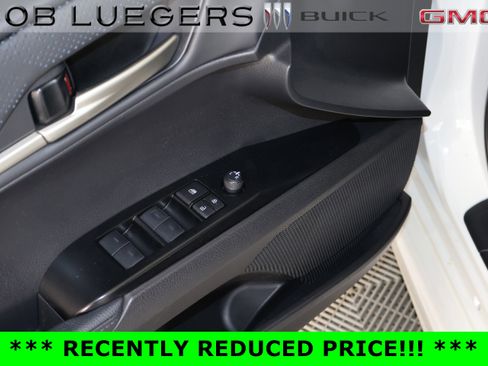 Used 2025 Toyota Camry XSE image 8