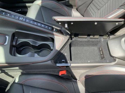 Used 2022 Chevrolet Corvette Stingray Premium Cpe w/ Battery Protection Package RWD image 53
