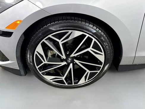 Used 2024 Hyundai Ioniq 6 SEL AWD/4WD image 4