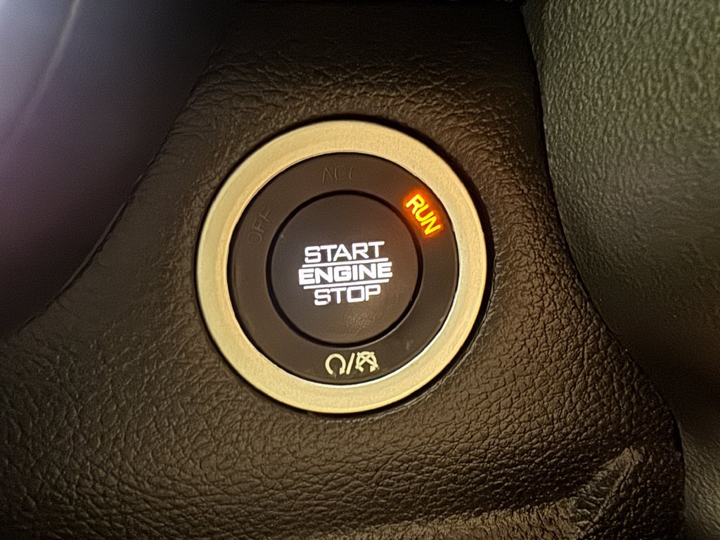 Used 2022 RAM 1500 Big Horn AWD/4WD image 42