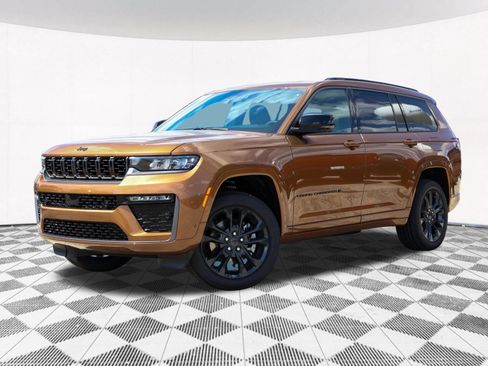 New 2026 Jeep Grand Cherokee L Limited AWD/4WD image 2