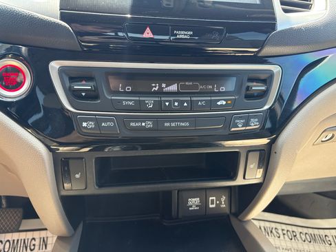 Used 2020 Honda Ridgeline RTL-E image 12