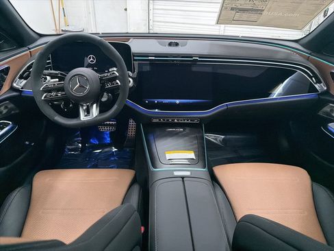 New 2026 Mercedes-Benz E 53 AMG e 4MATIC Sedan image 22