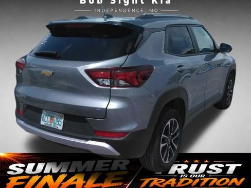 Used 2025 Chevrolet TrailBlazer LT AWD/4WD image 5
