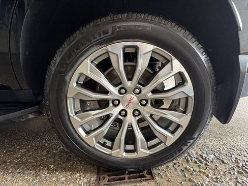 Certified 2023 GMC Yukon Denali AWD/4WD image 10