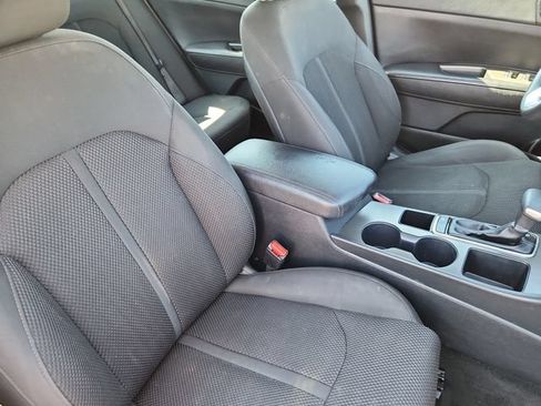 Used 2020 Kia Optima LX FWD image 20