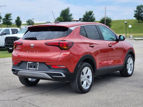 Certified 2024 Buick Encore GX Preferred FWD image 5