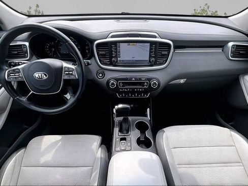 Used 2019 Kia Sorento SX w/ SX Touring Package FWD image 14