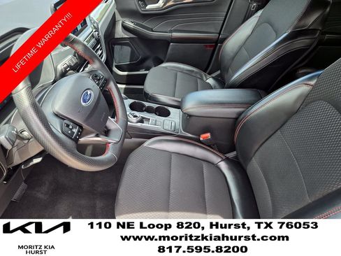 Used 2025 Ford Escape ST-Line FWD image 18
