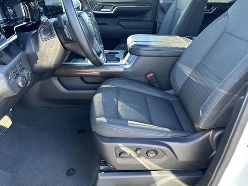 Used 2024 Chevrolet Silverado 1500 LT Trail Boss w/ Protection Package image 13