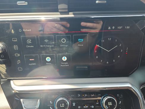 Certified 2025 GMC Sierra 1500 Denali Ultimate AWD/4WD image 21