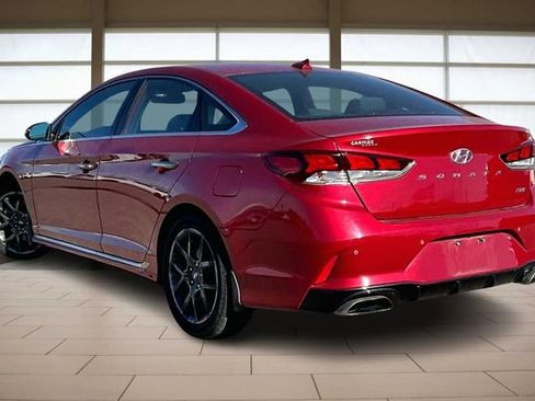 Used 2018 Hyundai Sonata Limited image 13