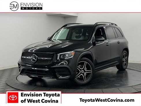 Used 2021 Mercedes-Benz GLB 250 image 1