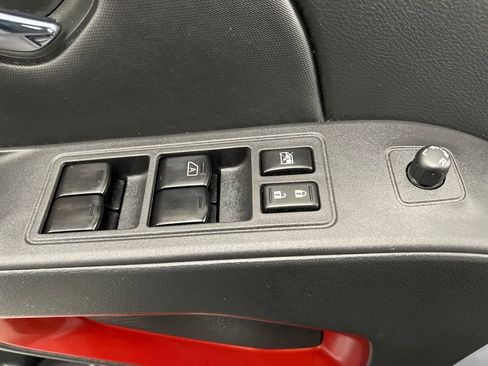 Used 2023 Nissan Frontier PRO-4X w/ Pro Convenience Package image 12