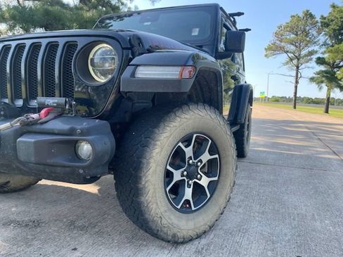 Used 2019 Jeep Wrangler Rubicon AWD/4WD image 6