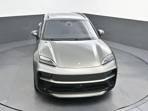 New 2026 Porsche Macan 4 Electric AWD/4WD image 34