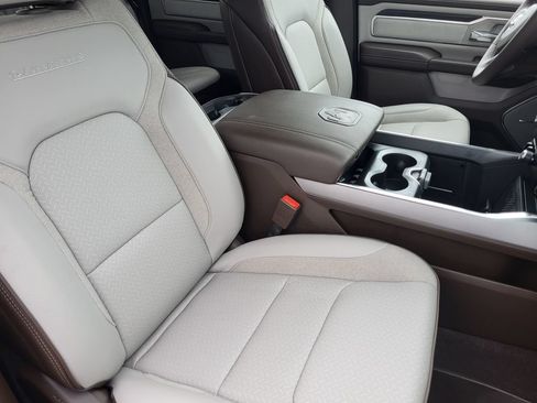 Used 2026 RAM 1500 Laramie w/ Advanced Safety Group II AWD/4WD image 14