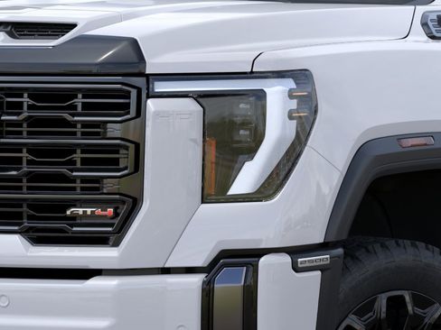 New 2026 GMC Sierra 2500 AT4 w/ AT4 Preferred Package AWD/4WD image 10