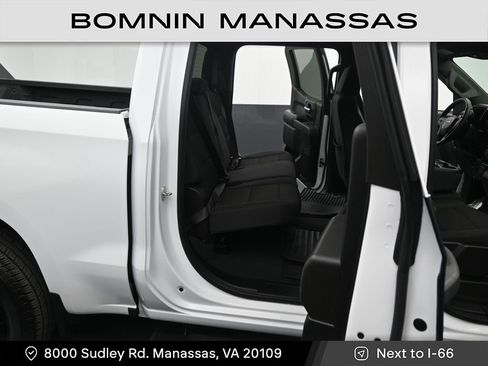 Used 2023 Chevrolet Silverado 1500 Custom image 9