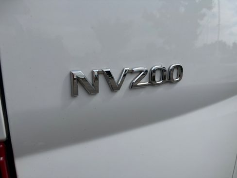 Used 2020 Nissan NV200 S FWD image 32