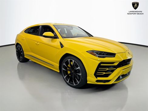 Used 2022 Lamborghini Urus AWD/4WD image 20