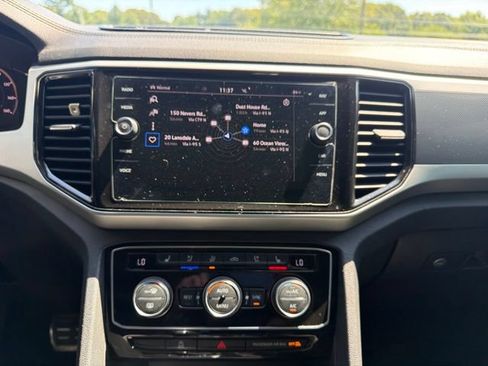 Used 2021 Volkswagen Atlas SEL Premium AWD/4WD image 25