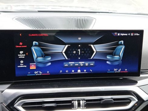 Used 2024 BMW i4 xDrive40i image 21