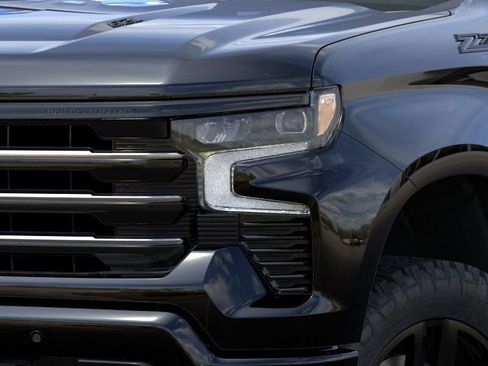 New 2026 Chevrolet Silverado 1500 High Country w/ Midnight Edition AWD/4WD image 11