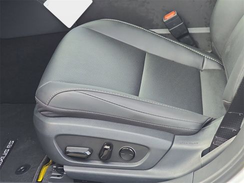 New 2025 Lexus ES 350 w/ Premium Package image 28
