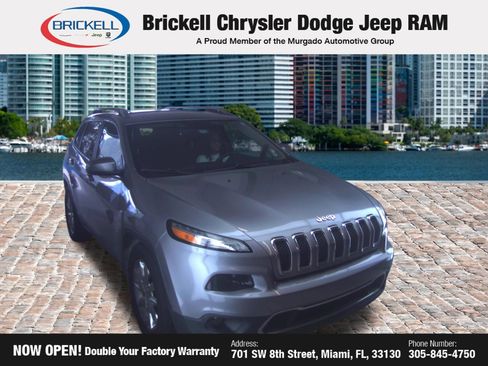 Used 2016 Jeep Cherokee Latitude w/ Comfort/Convenience Group AWD/4WD image 6