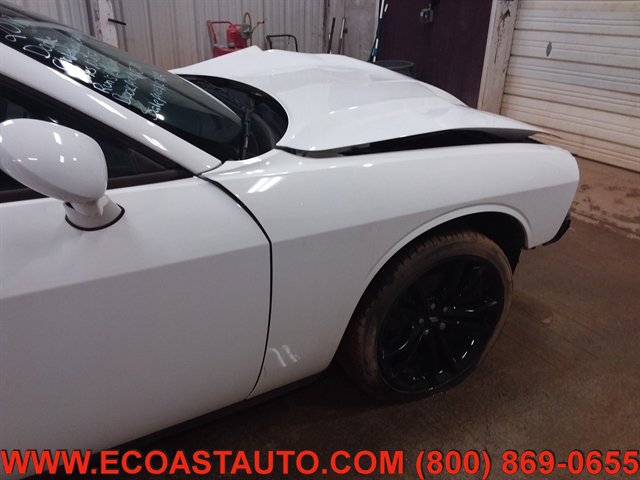 Used 2018 Dodge Challenger SXT w/ Blacktop Package RWD image 14