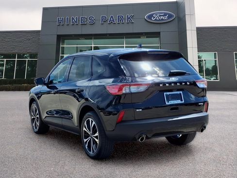 Used 2022 Ford Escape SE w/ SE Sport Appearance Package AWD/4WD image 5