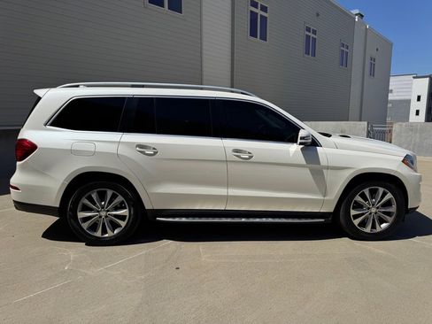 Used 2015 Mercedes-Benz GL 450 4MATIC image 2