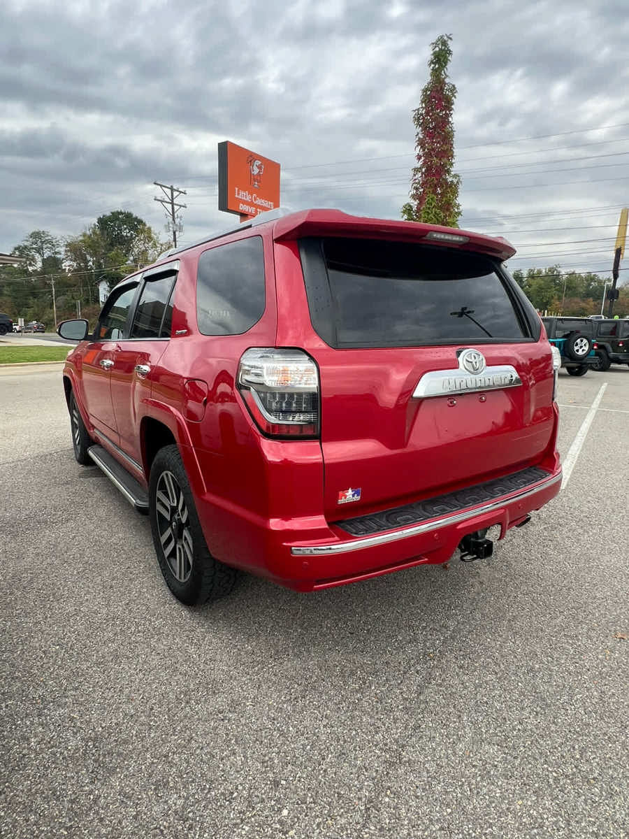 Used 2015 Toyota 4Runner Limited AWD/4WD image 10