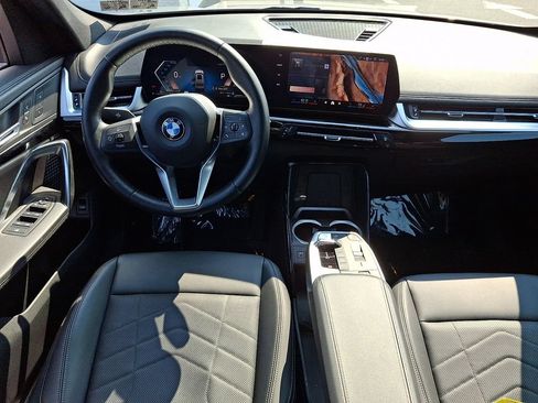 Used 2024 BMW X1 xDrive28i AWD/4WD image 12