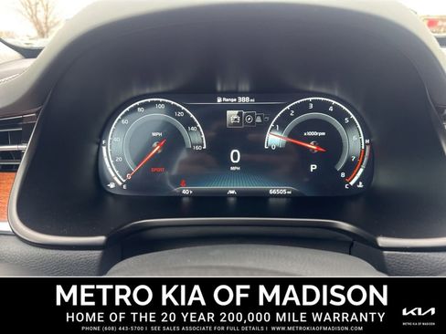 Used 2020 Kia K900 Luxury w/ VIP Package AWD/4WD image 17