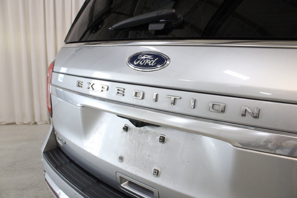 Used 2024 Ford Expedition Max Platinum AWD/4WD image 33