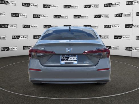 Used 2025 Honda Civic Sport image 5