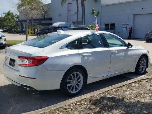 Used 2021 Honda Accord LX image 9