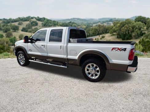 Used 2015 Ford F250 Lariat w/ Lariat Interior Package AWD/4WD image 7