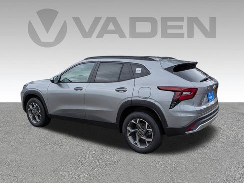 New 2026 Chevrolet Trax LT image 28