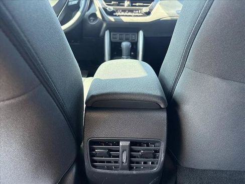 Used 2024 Toyota Corolla Cross AWD Hybrid image 22