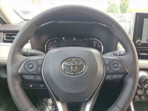Certified 2025 Toyota RAV4 XLE w/ Convenience Package AWD/4WD image 17