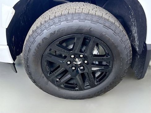 New 2026 Chevrolet Silverado 1500 RST w/ Dark Appearance Package image 34