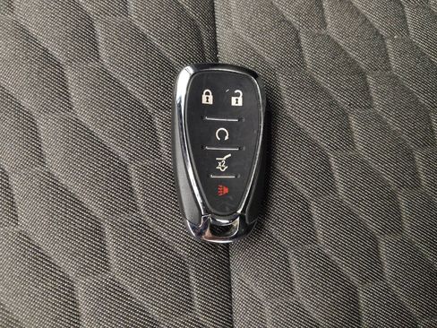 Used 2020 Chevrolet Equinox LT FWD image 32